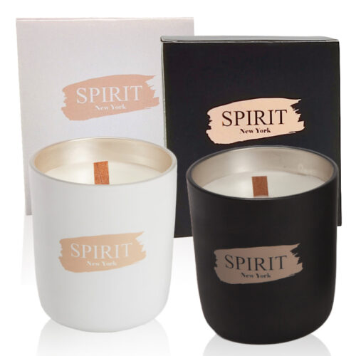 נר אוירה ריחני עם פתיל עץ יחודי המאפשר זמן בעירה ארוך במיוחד, ללא עשן ושמירה על הניחוח לאורך זמן